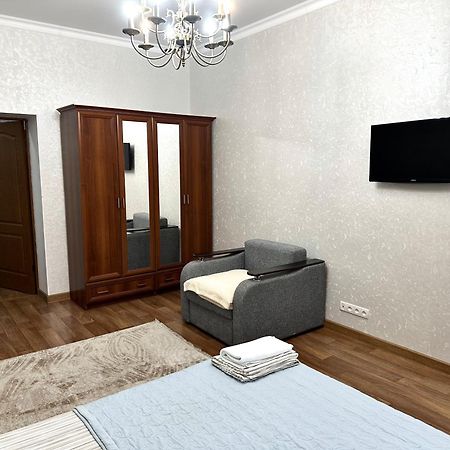 Apartamento Майлина 10 Аэропорт Turksib Exterior foto